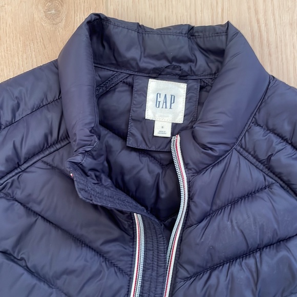 Gap blue puffer vest - Picture 2 of 3